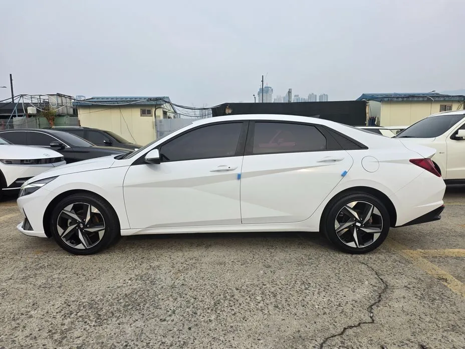 Hyundai AVANTE — фото 3