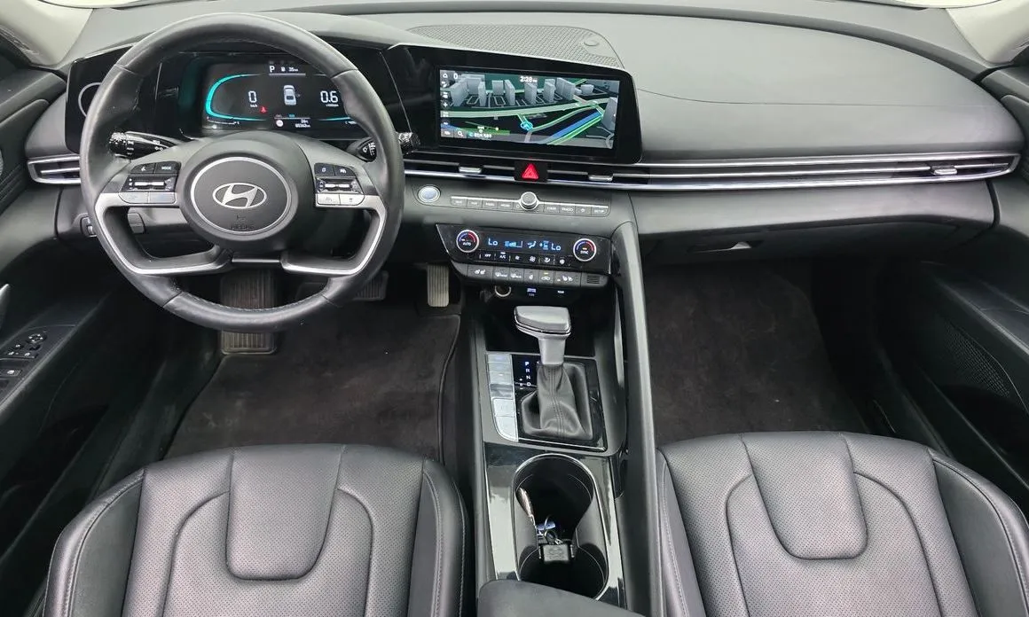Hyundai AVANTE — фото 7