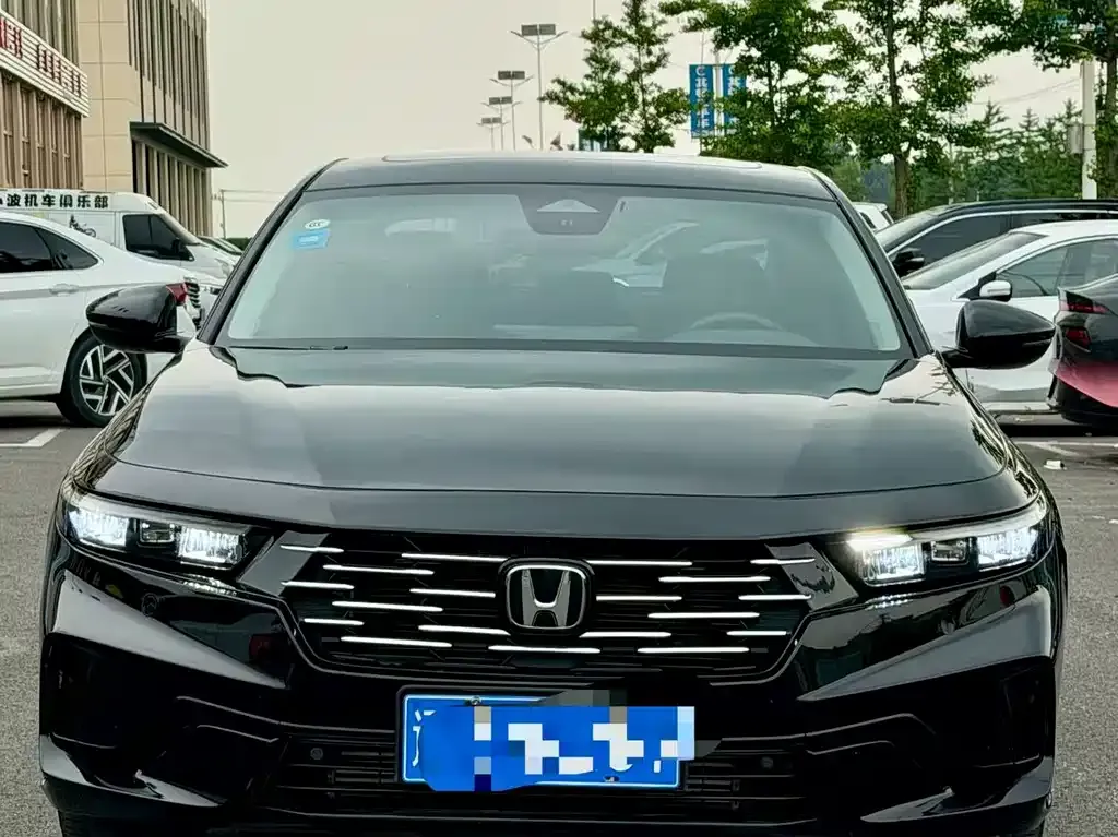 Honda Accord — фото 4