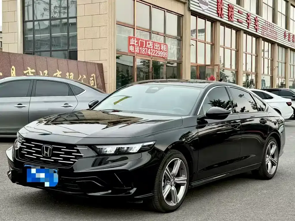 Honda Accord — фото 9