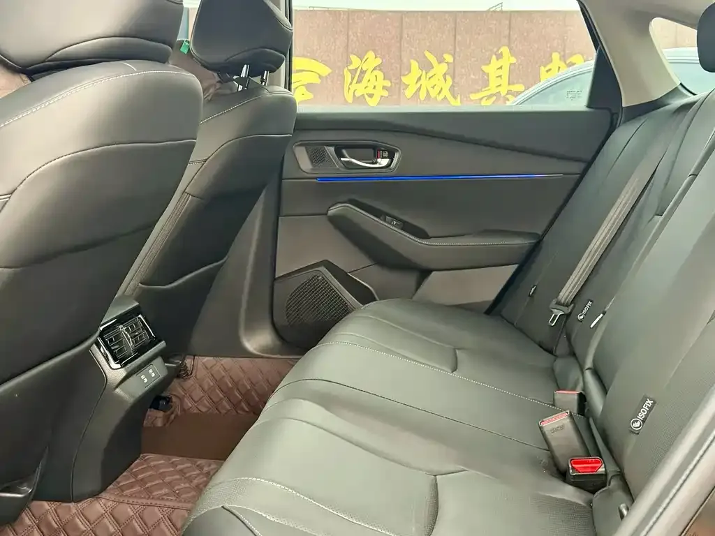 Honda Accord — фото 6