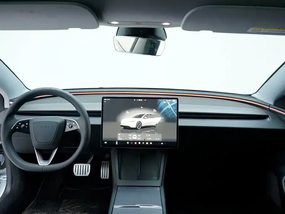 Tesla Model 3 — фото 8