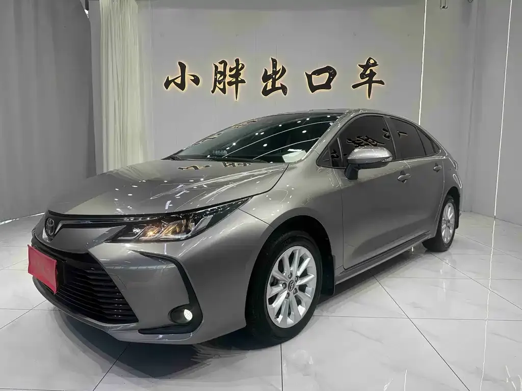 Toyota Corolla — фото 1