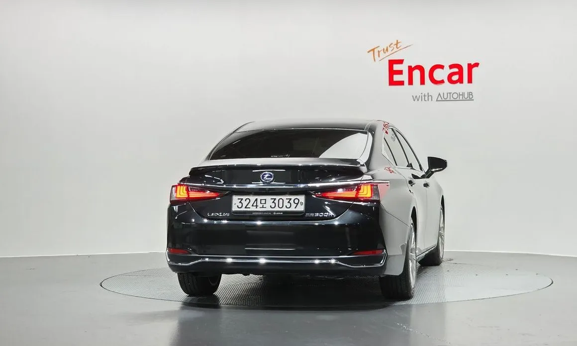 Lexus ES 2021 из KR, фото 2