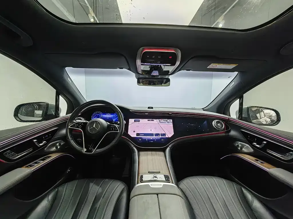 Mercedes-Benz EQS SUV — фото 6