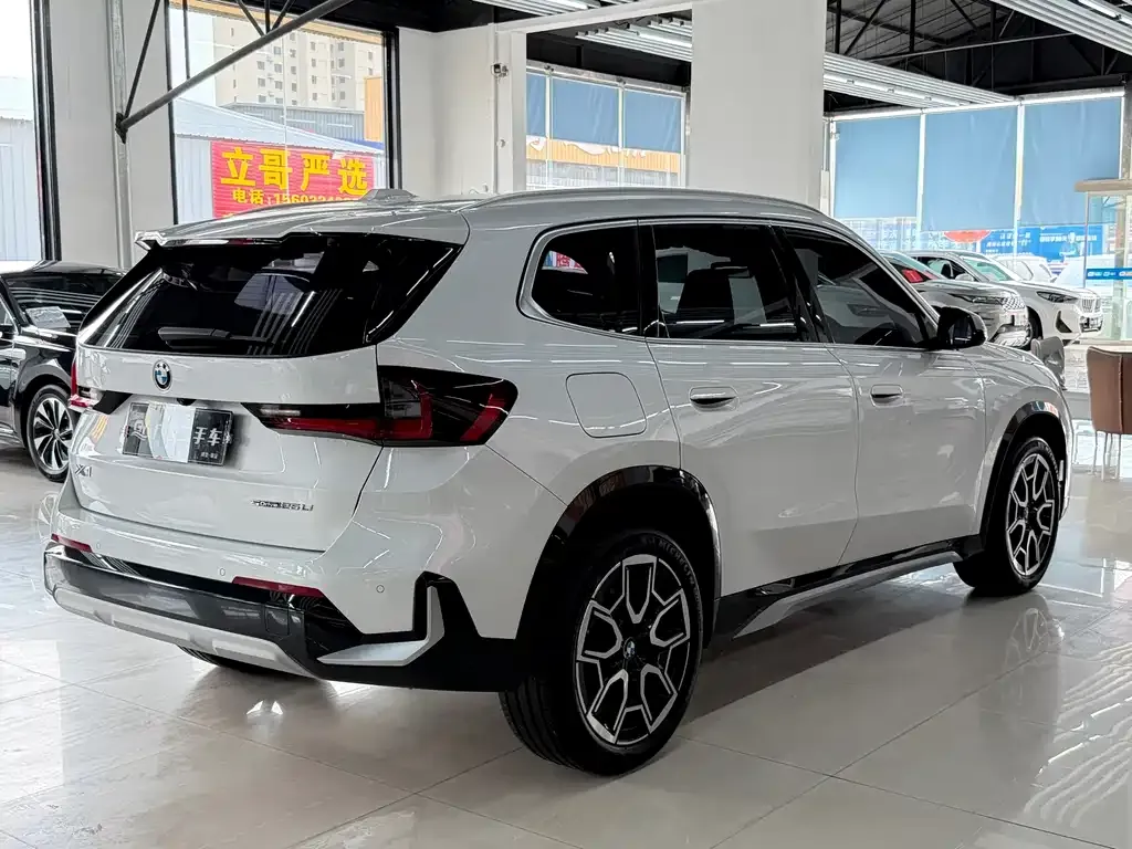 BMW X1 — фото 3