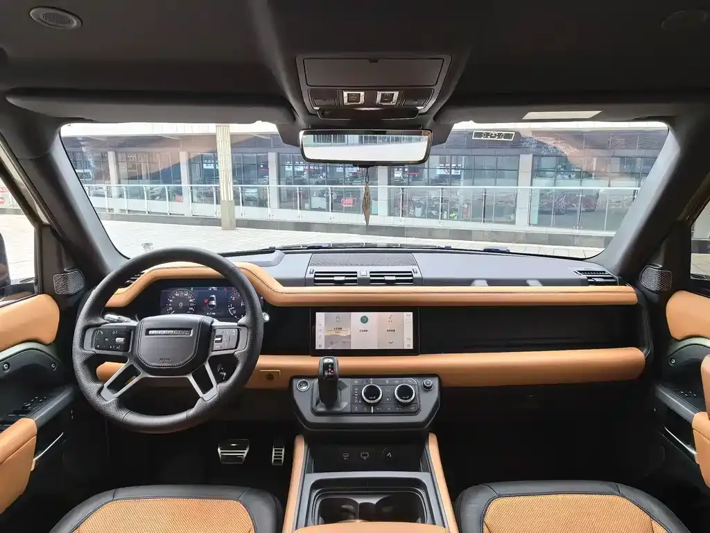 Land Rover Defender — фото 10