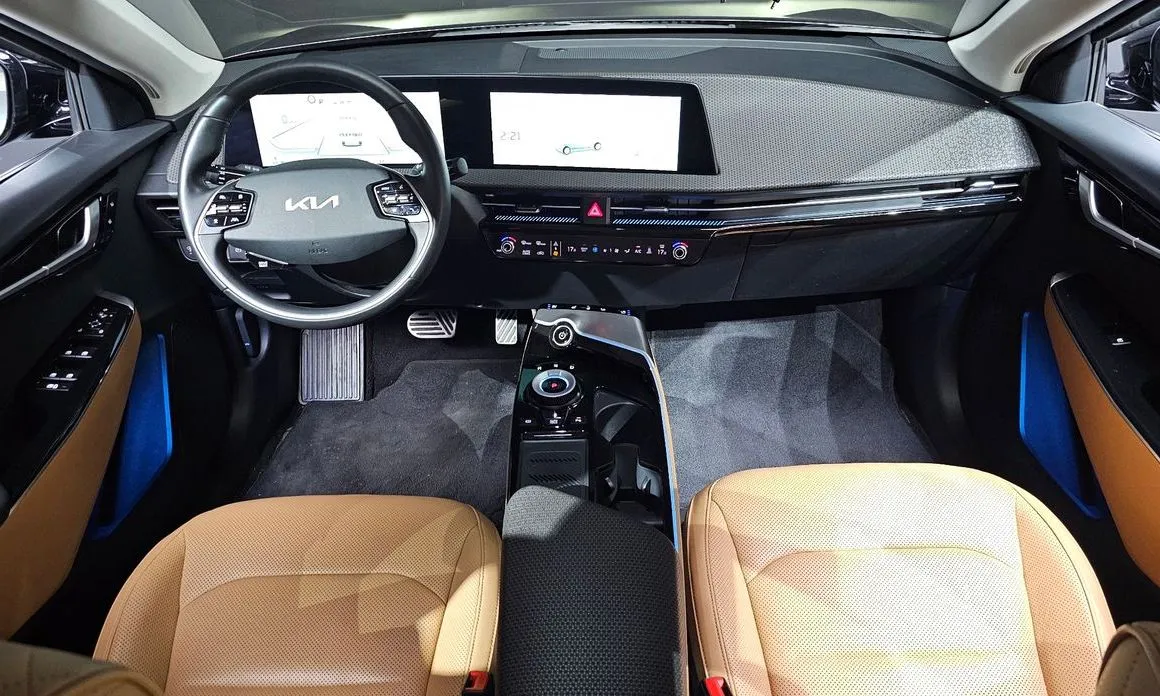 Kia EV6 — фото 9