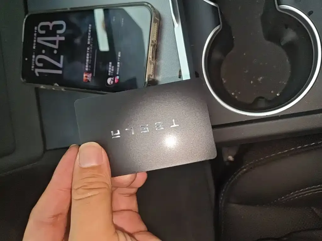 Tesla Model 3 — фото 2
