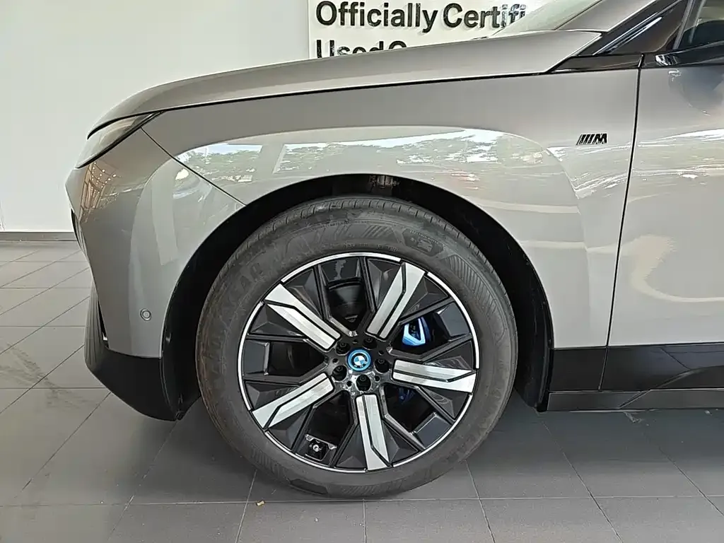 BMW iX M60 2025 из CN, фото 10