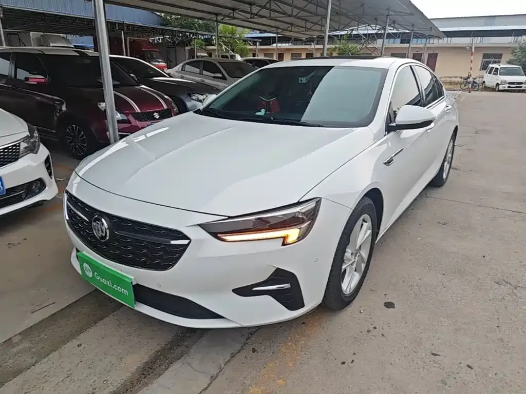 Buick Regal — фото 1