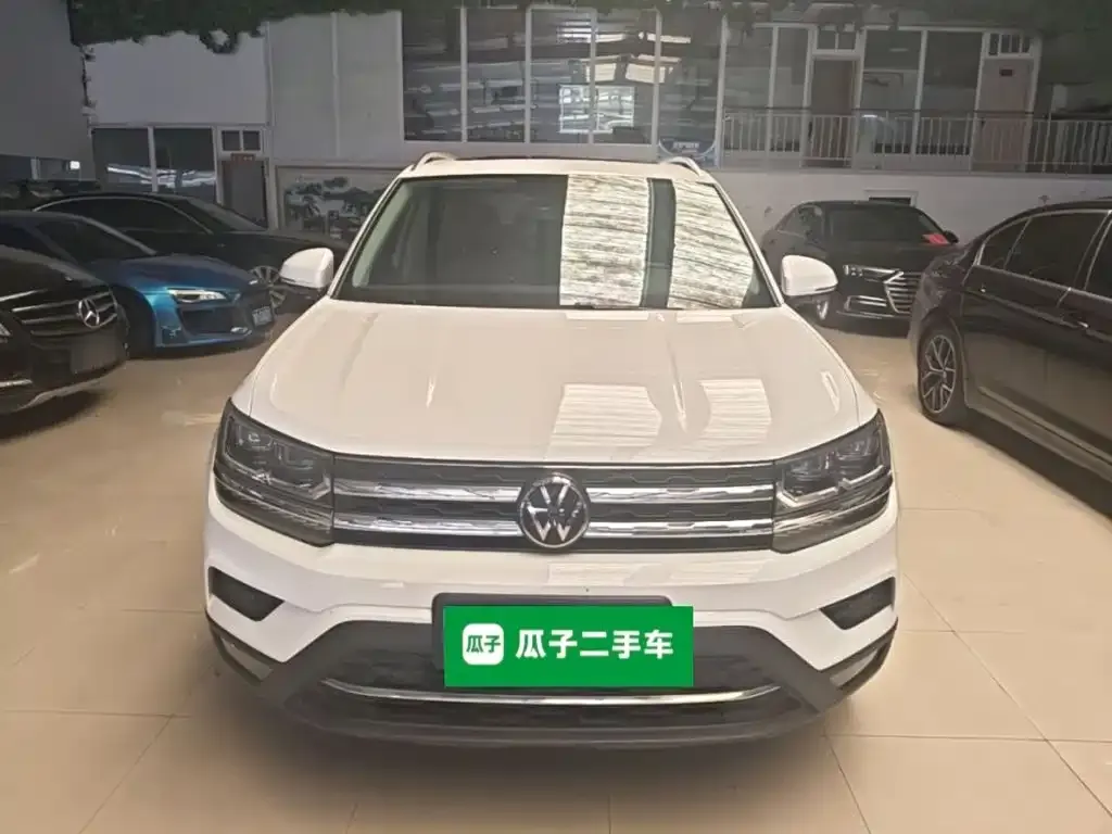 Volkswagen Tharu — фото 2