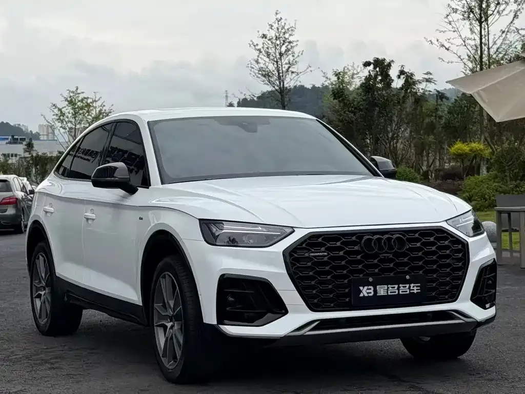 Audi Q5L Sportback — фото 7