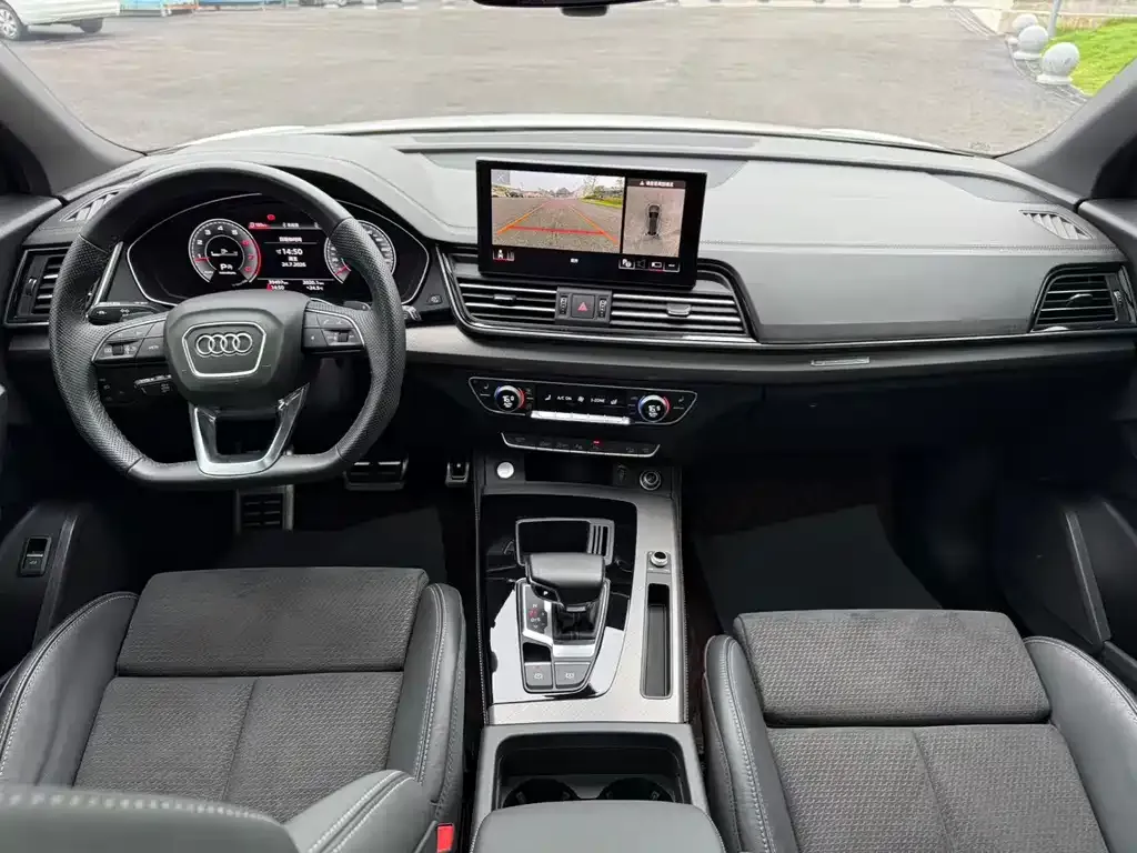 Audi Q5L Sportback — фото 6