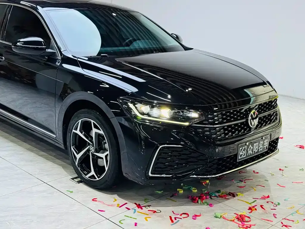 Volkswagen Passat — фото 2