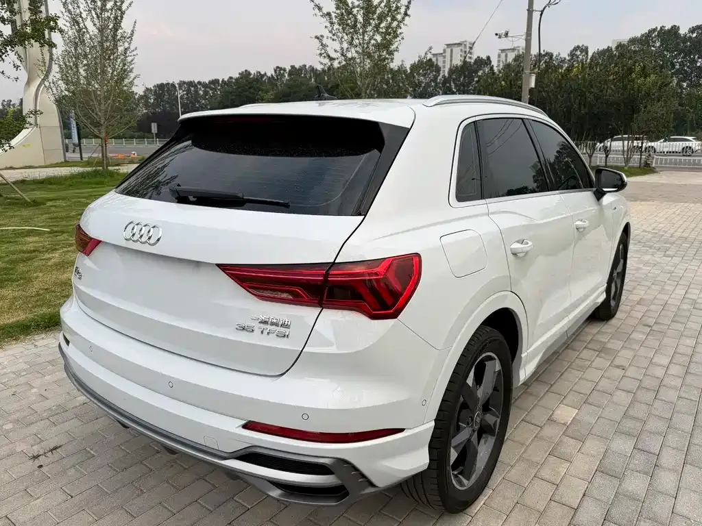 Audi Q3 — фото 3