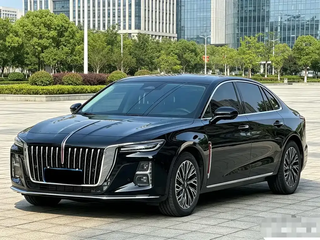 Hongqi H5 — фото 1