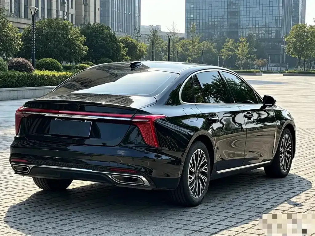 Hongqi H5 — фото 7