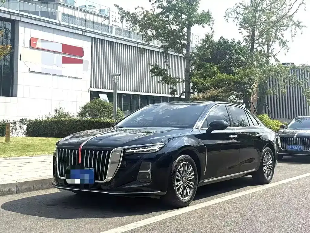 Hongqi H5 — фото 1