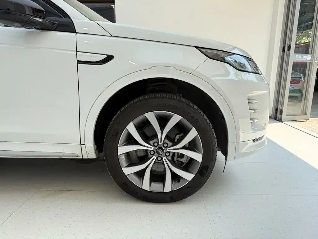 Land Rover Discovery Sport — фото 6