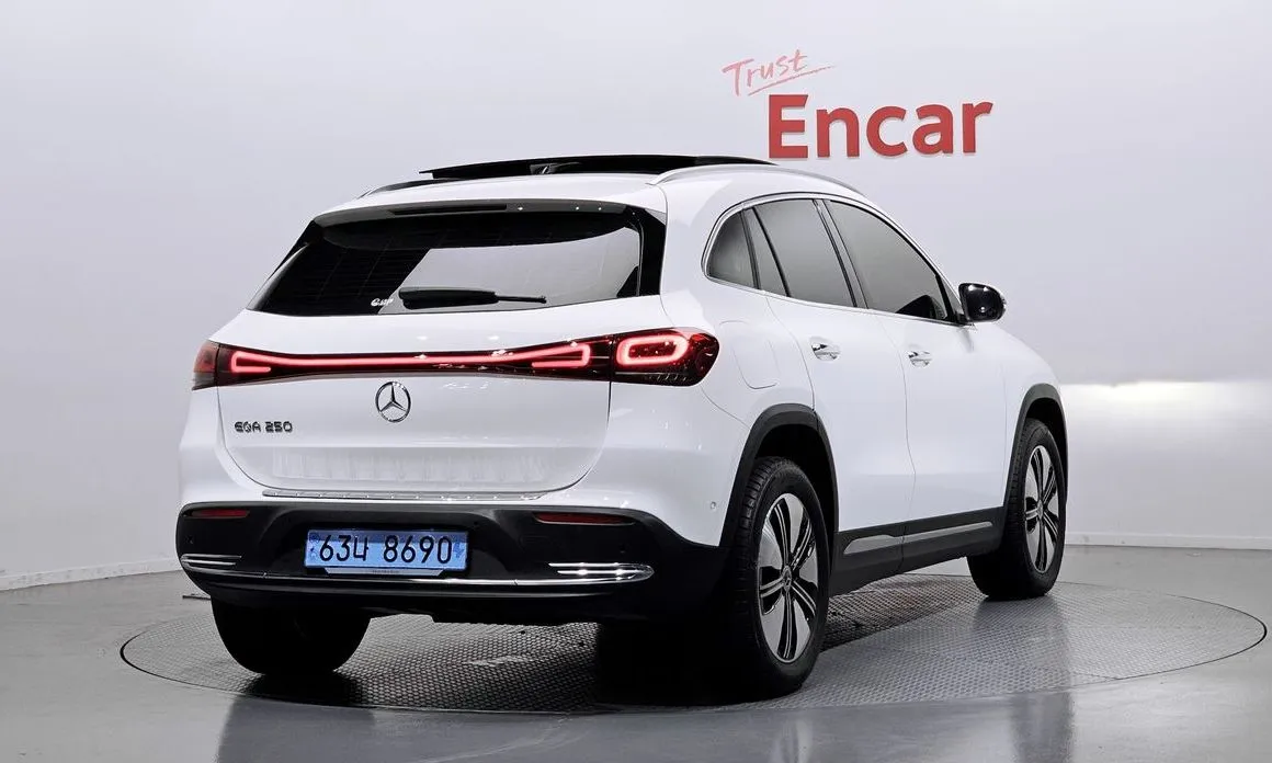 Mercedes-Benz EQA — фото 4