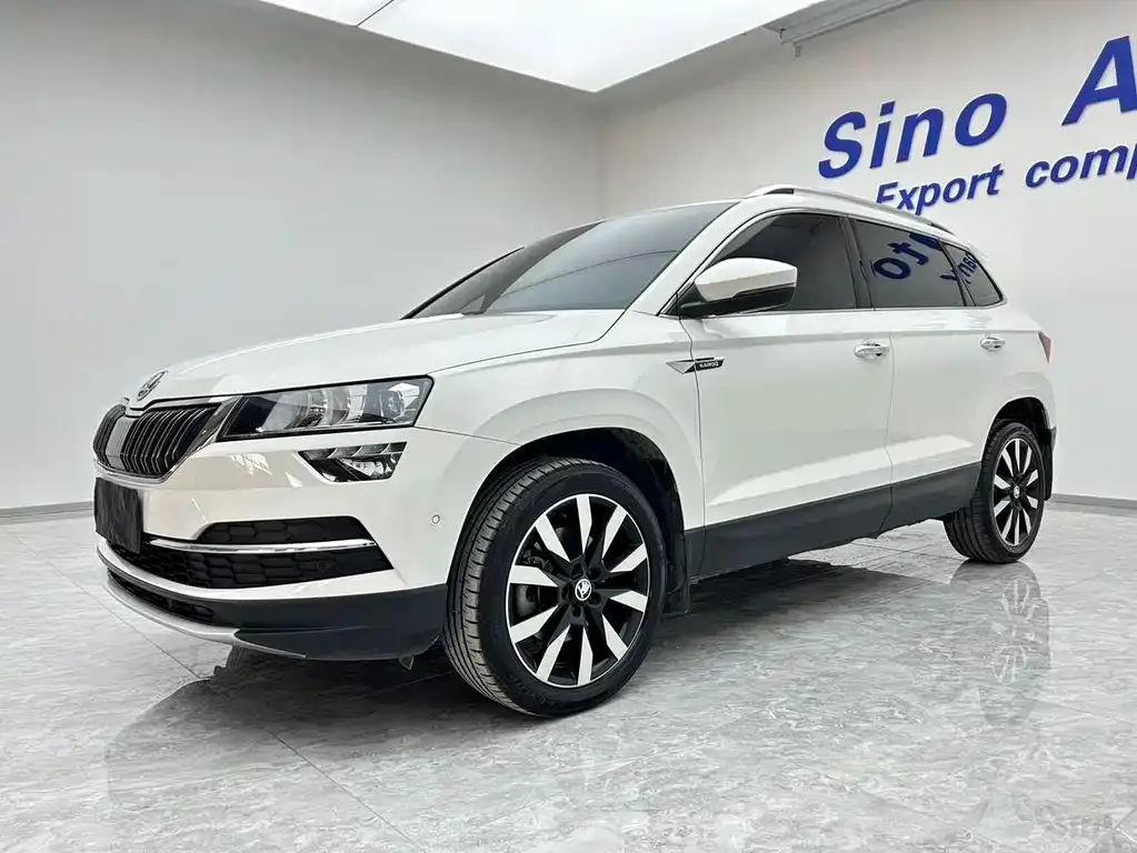 Skoda Karoq — фото 1
