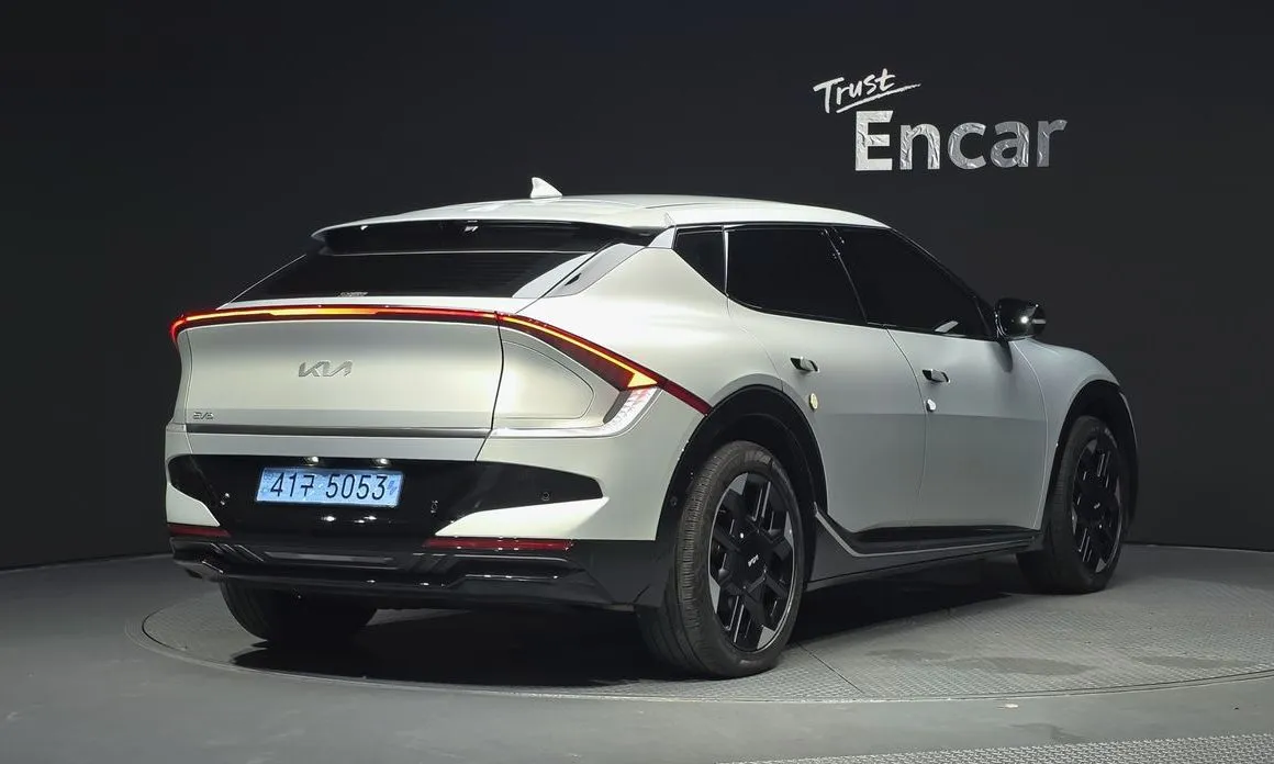 Kia EV6 — фото 7