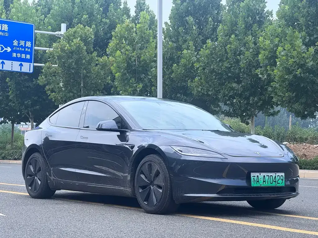 Tesla Model 3 — фото 6