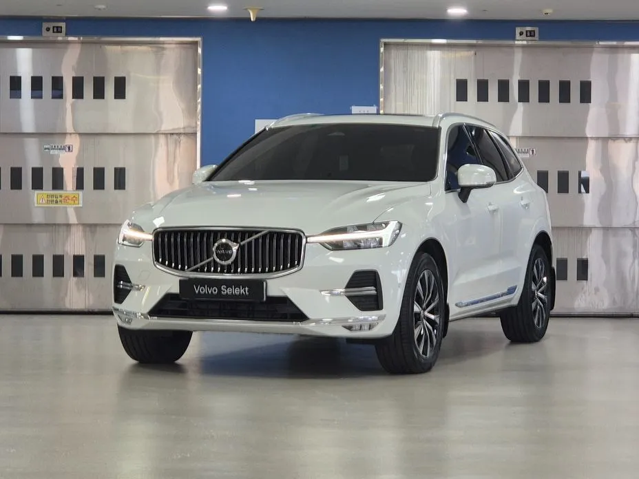 Volvo XC60 — фото 1