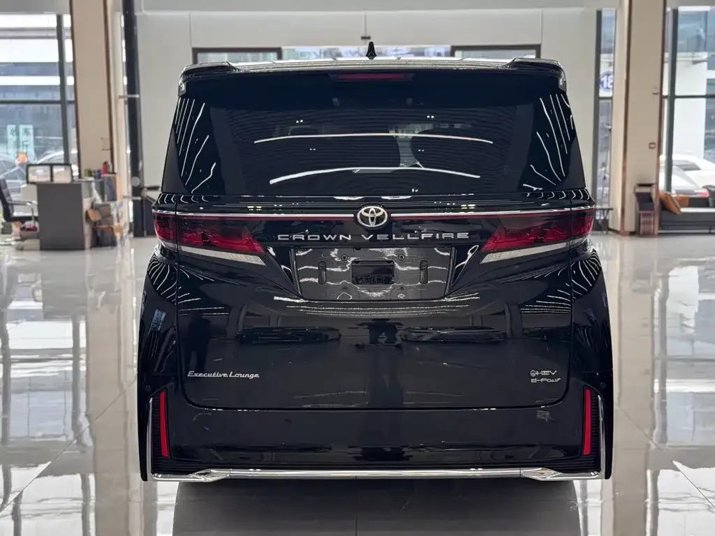 Toyota Vellfire — фото 6