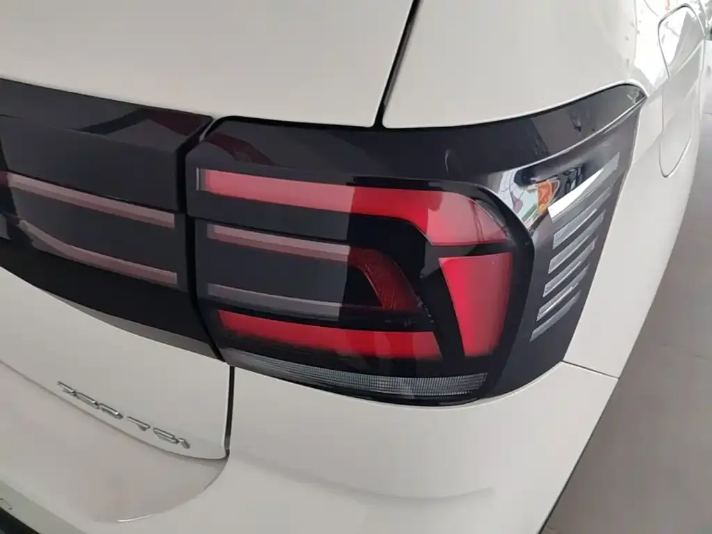 Volkswagen T-Cross — фото 2