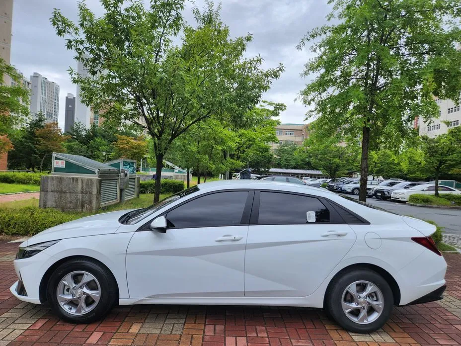 Hyundai AVANTE — фото 3