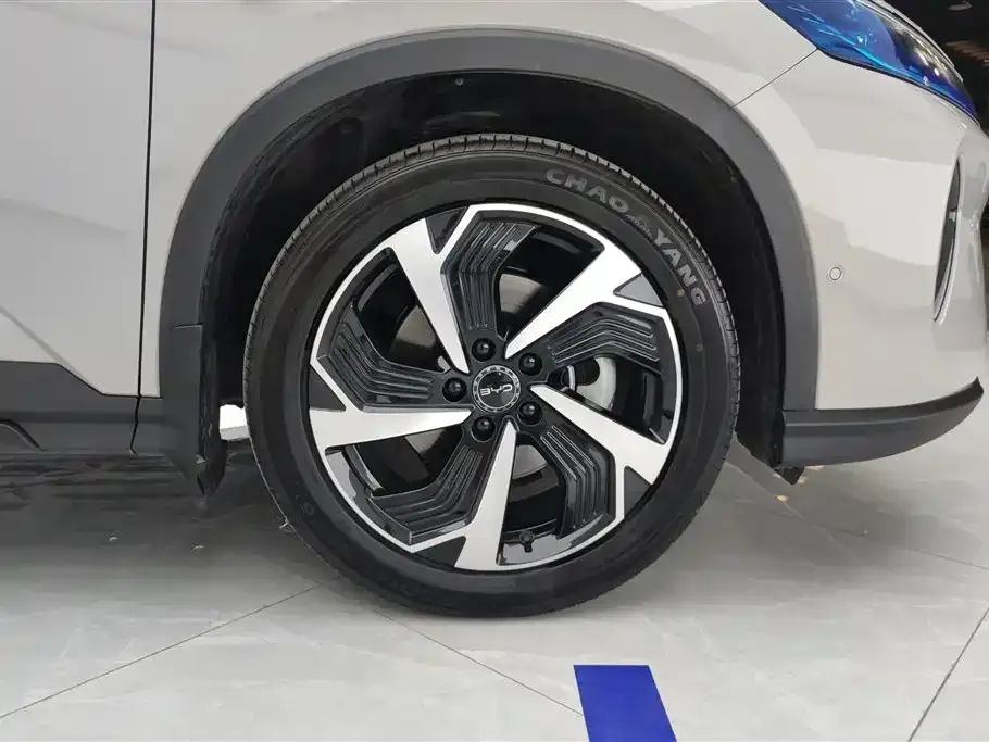 BYD Seal 05 DM-i — фото 9