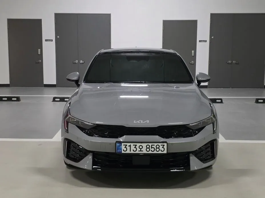Kia K5 2.0 Gasoline 1