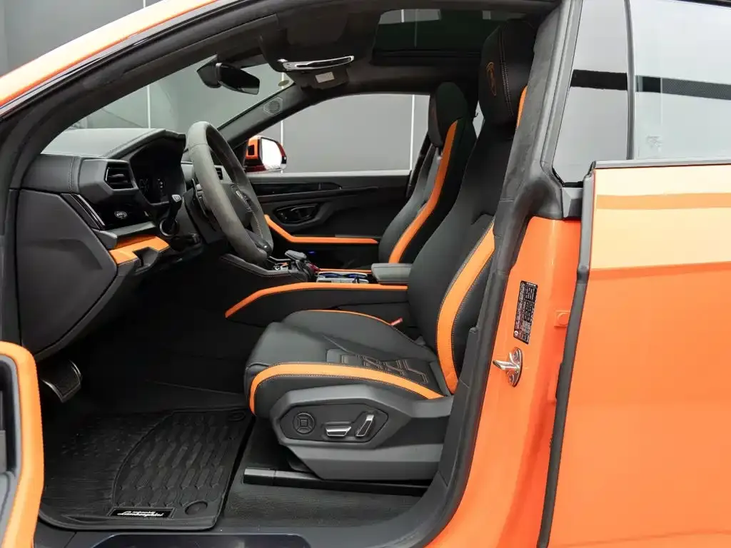 Lamborghini Urus SE — фото 3