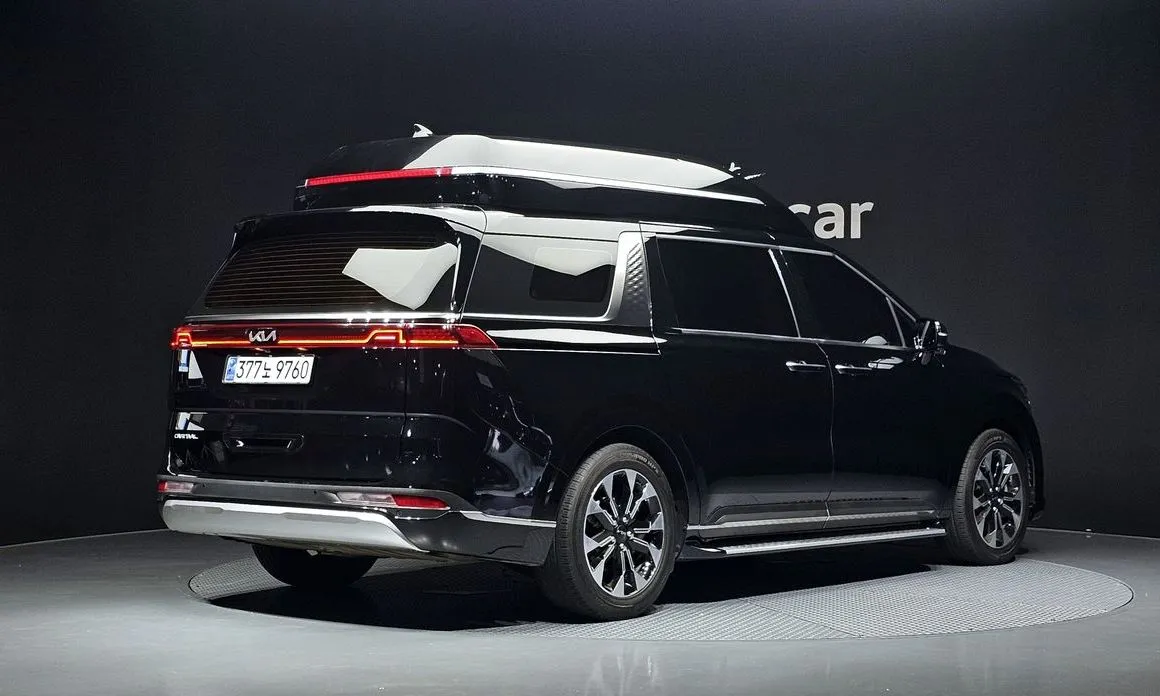 Kia Carnival — фото 5