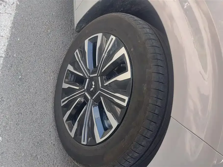 Wuling Starlight 730 New Energy — фото 10