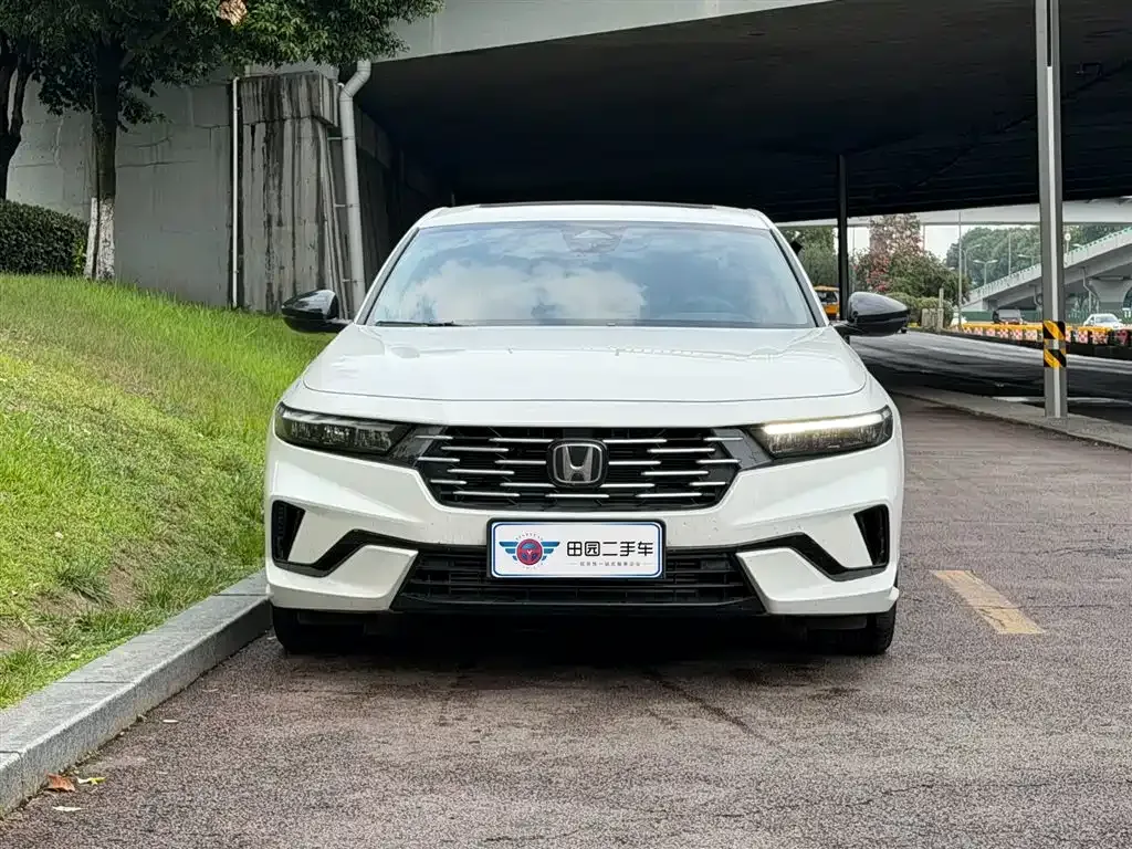 Honda Accord — фото 5