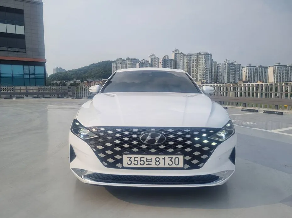 Hyundai Grandeur — фото 1