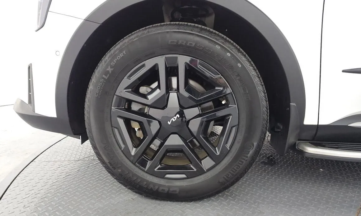 Kia Sorento — фото 8