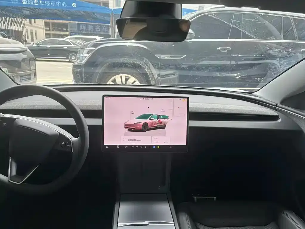 Tesla Model 3 — фото 7