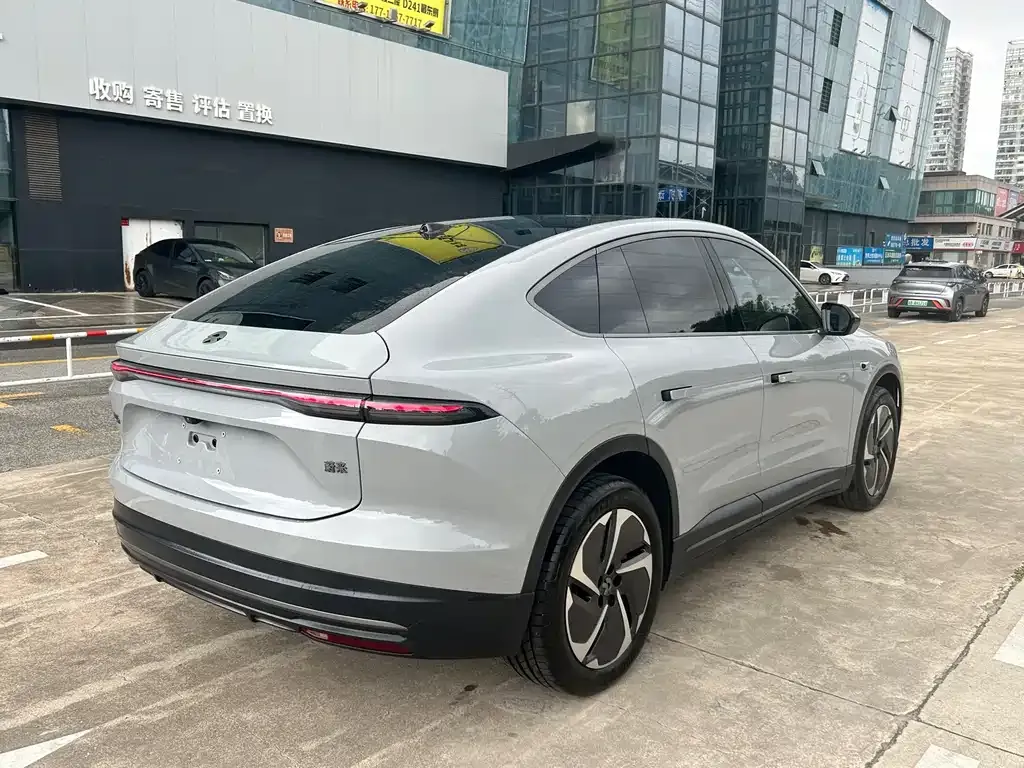 NIO EC6 — фото 10