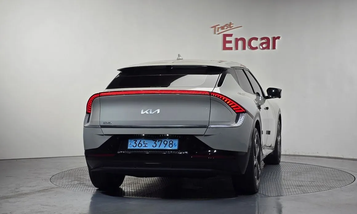 Kia EV6 — фото 7