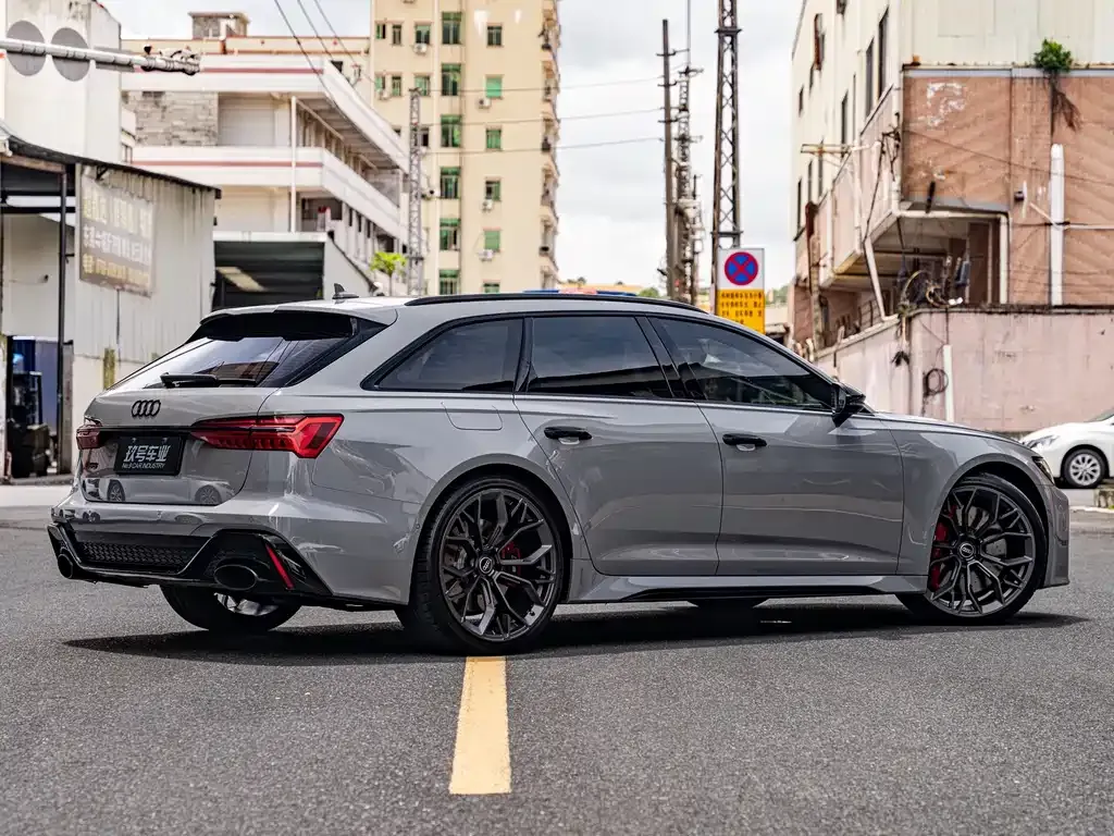 Audi RS 6 — фото 6
