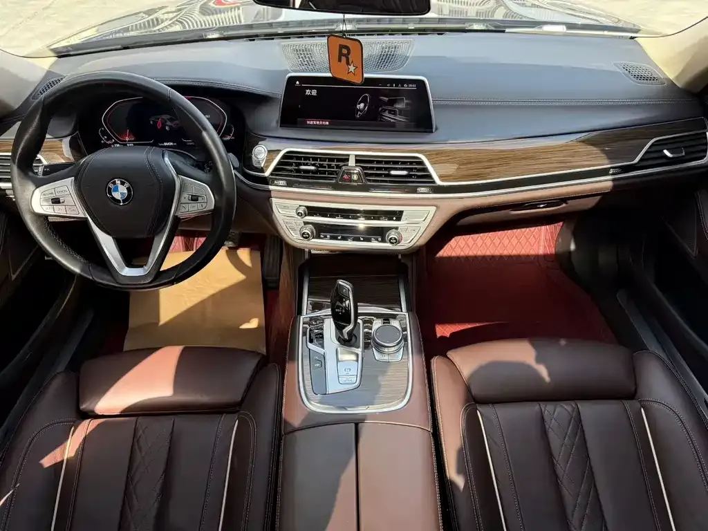 BMW 7 Series 2022 из CN, фото 4