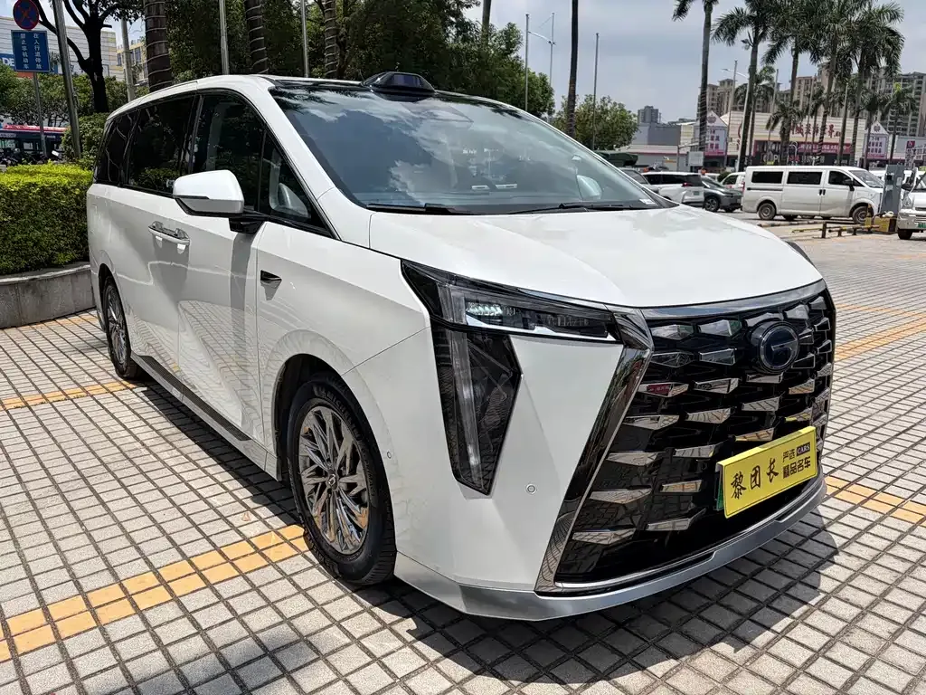 GAC Motor Trumpchi M8 — фото 10