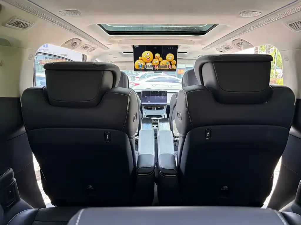 GAC Motor Trumpchi M8 — фото 2