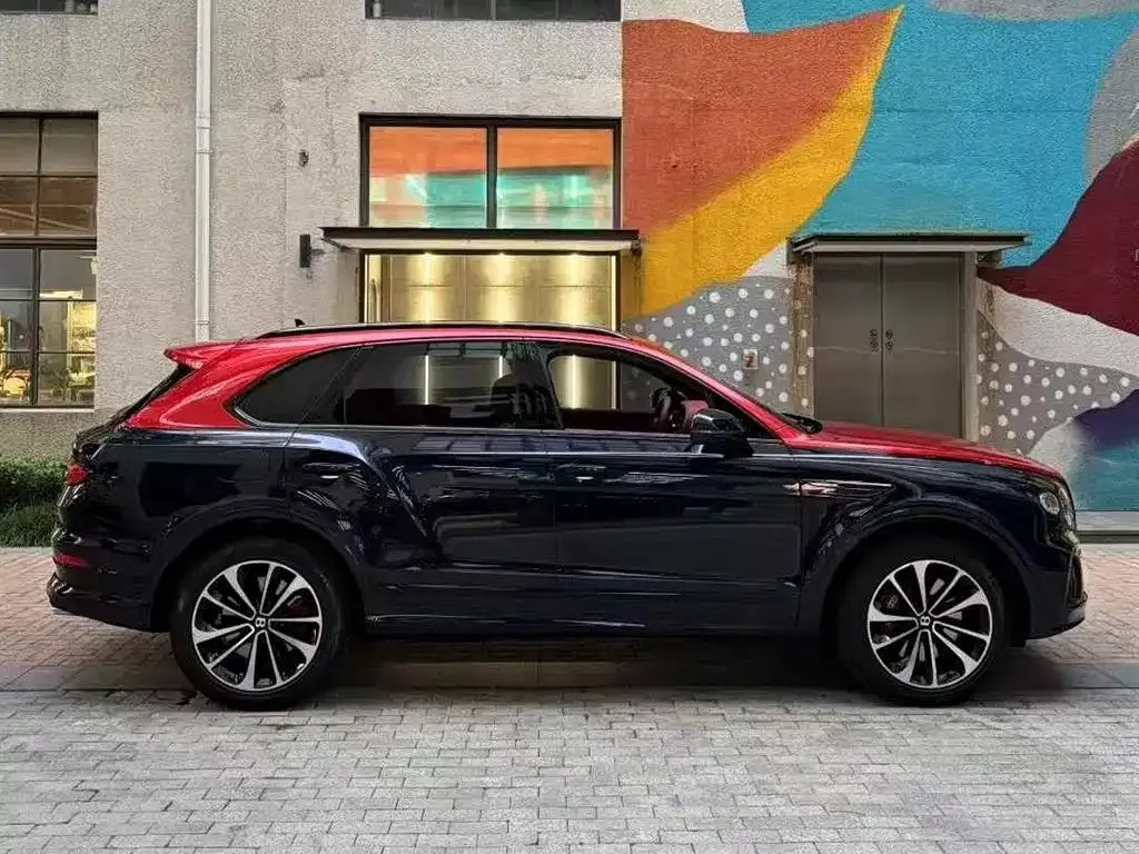 Bentley Bentayga — фото 8