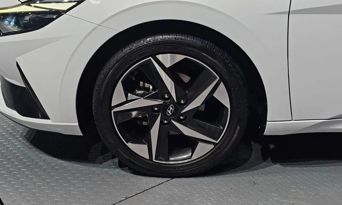 Hyundai AVANTE 2021 из KR, фото 6
