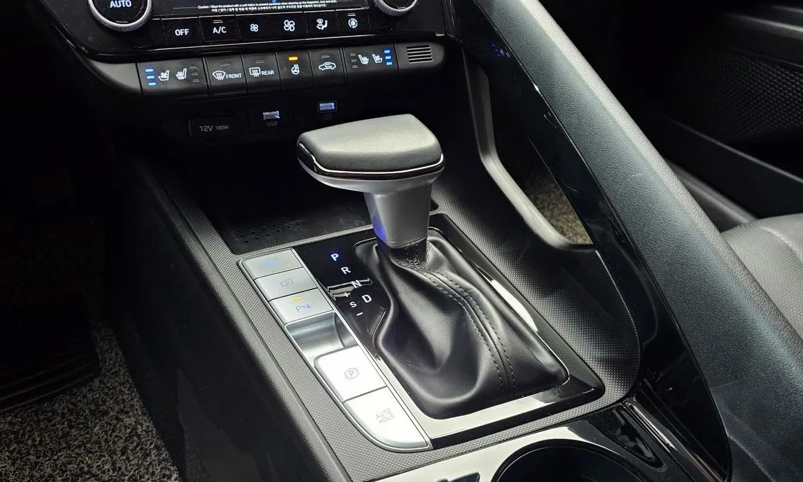 Hyundai AVANTE 2021 из KR, фото 9
